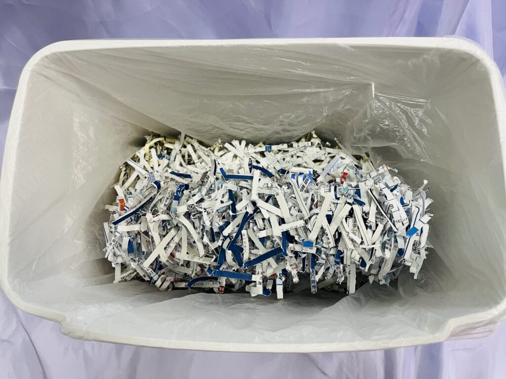 シュレッダー細断くずの状態